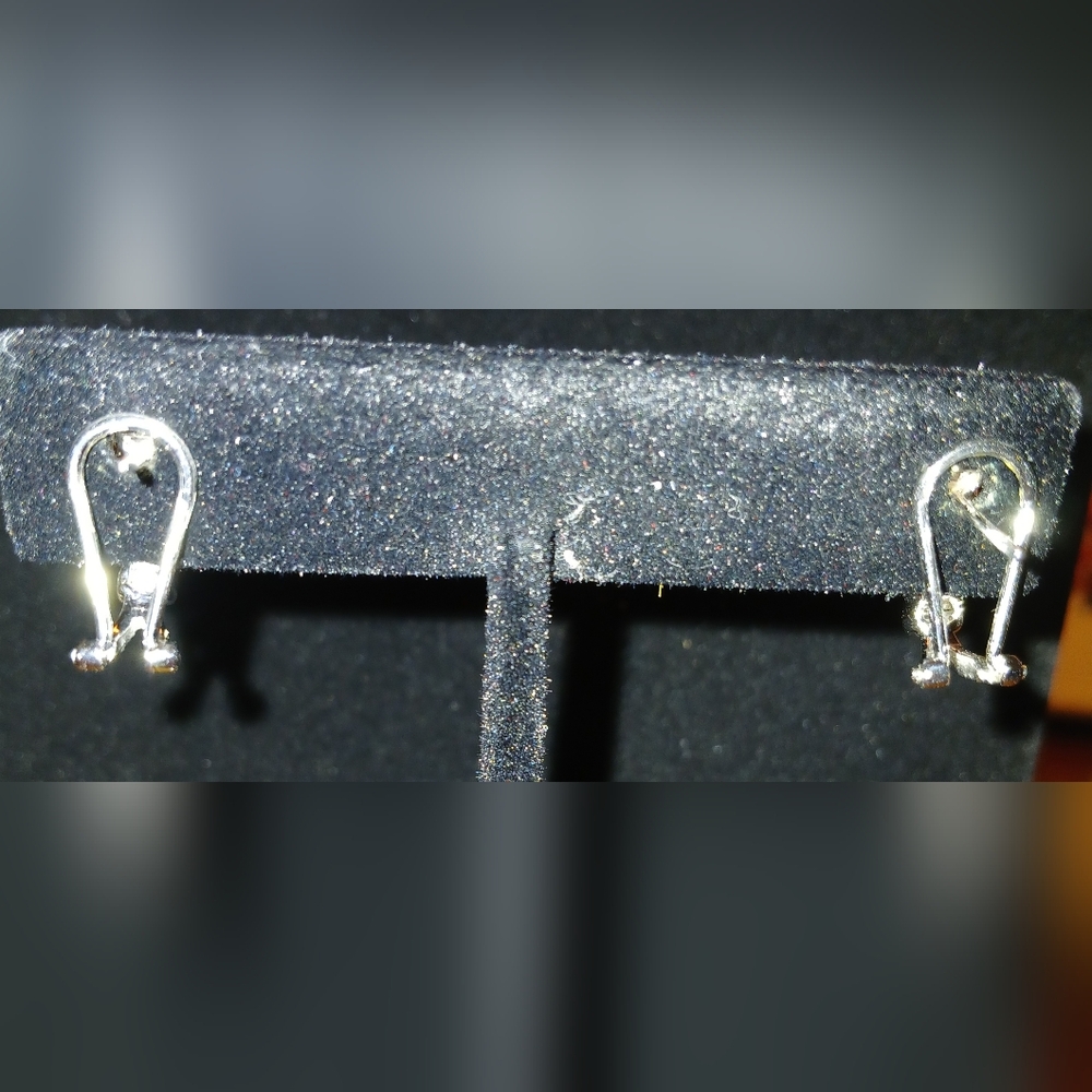 14k White Gold Diamond Baguette Earrings - Picture 6 of 8